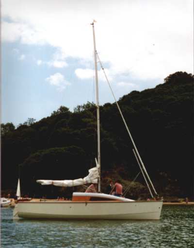 Am Anker auf dem Flu Salcombe, Devon.